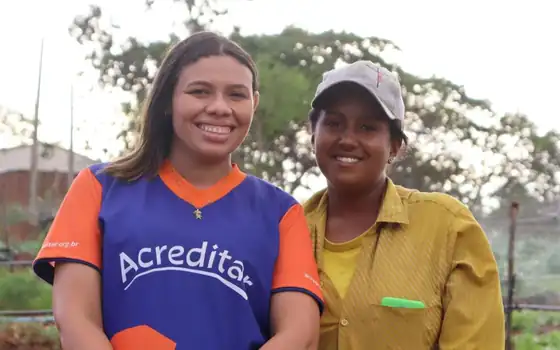 Agente de crédito da Acreditar com empreendedora rural